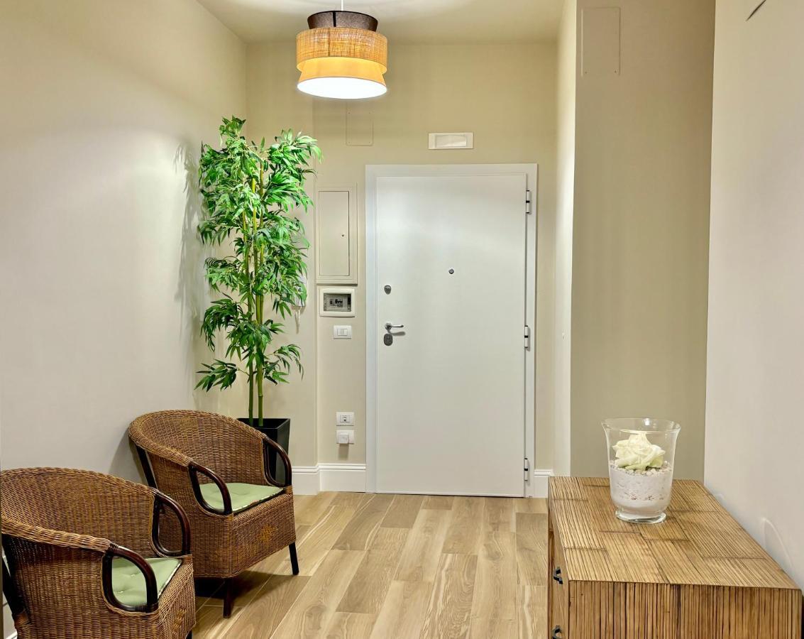 Les Suites Di Adi Apt Bari Exteriör bild